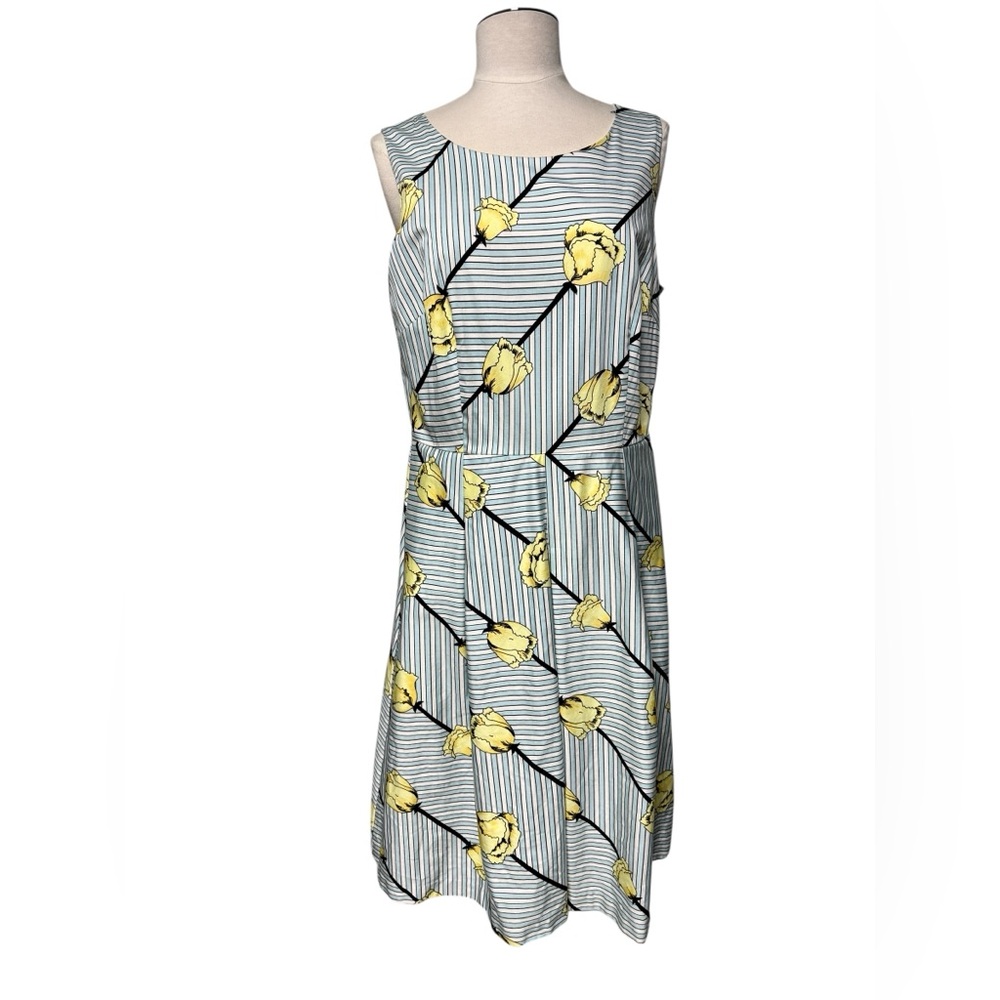 Sleeveless Striped Dress with Yellow Floral Pattern
